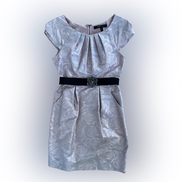 ✨BCBGMAXAZRIA Rose Gold Jacquard Cap Sleeve Dress w/ Belt | Size 2✨ - Picture 1 of 3